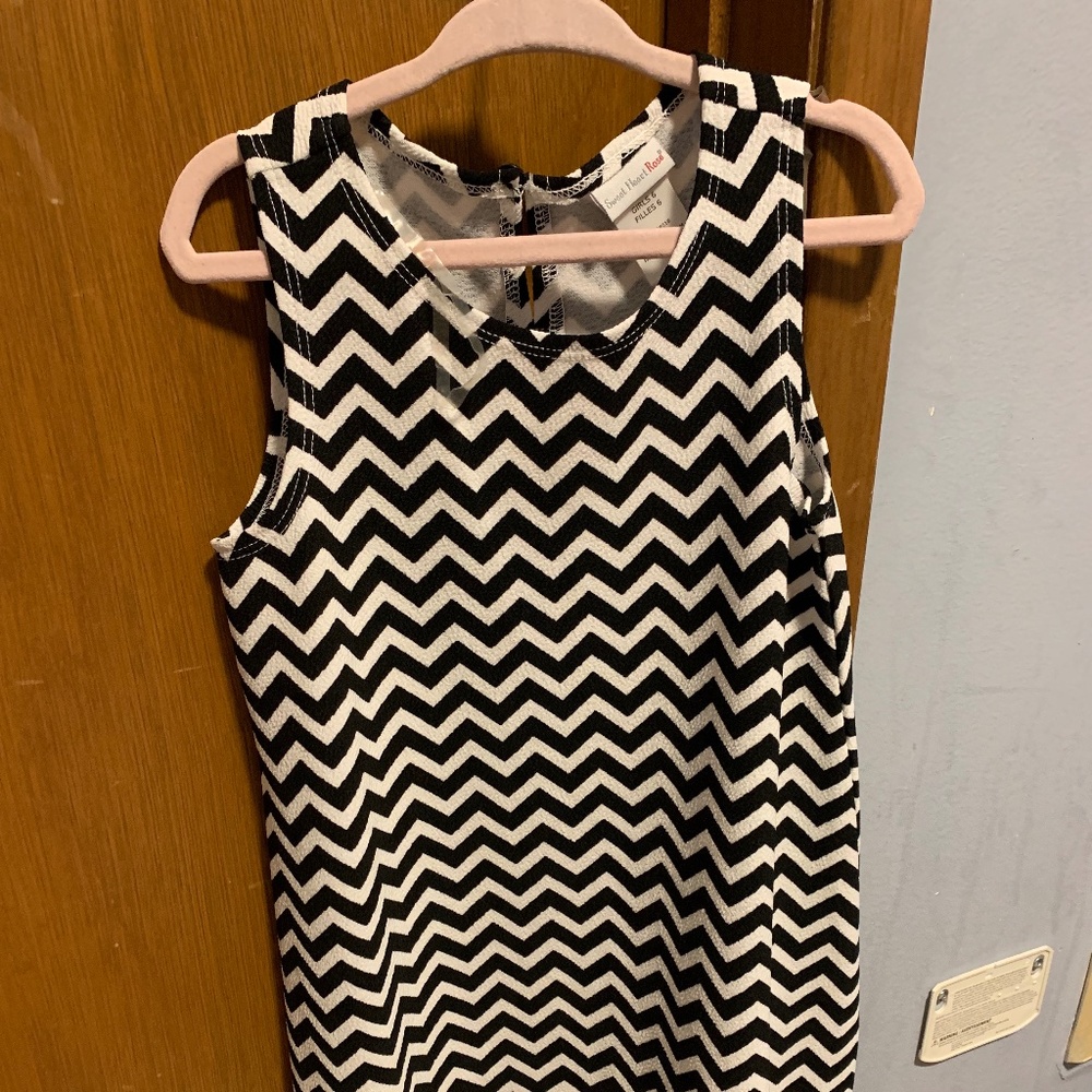 Girls Size 6 Sweet Heart Rose Dress Black/White Stripe New No Tags Casual